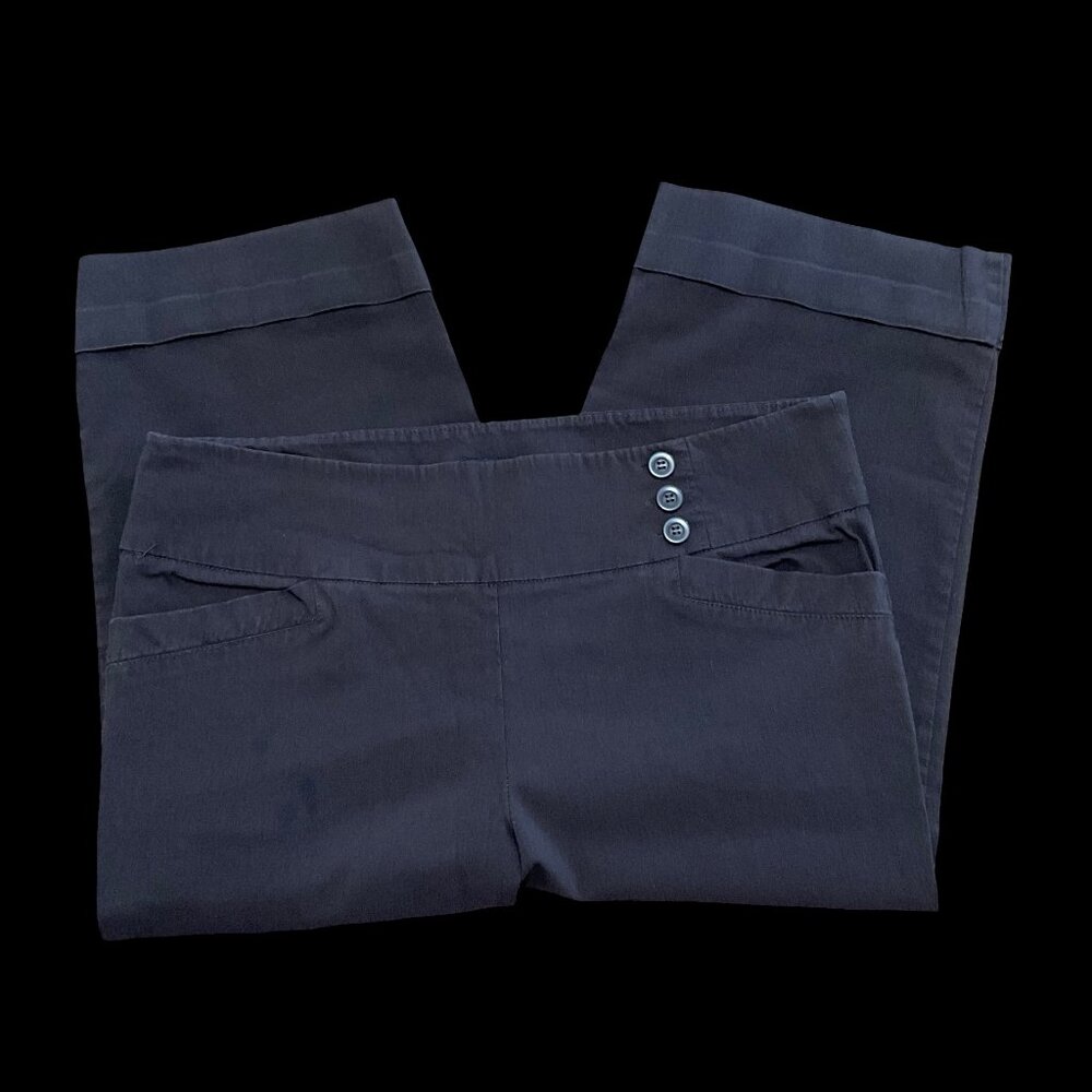 Brown Slip On Cuffed Capri Pant w/ Button Detail